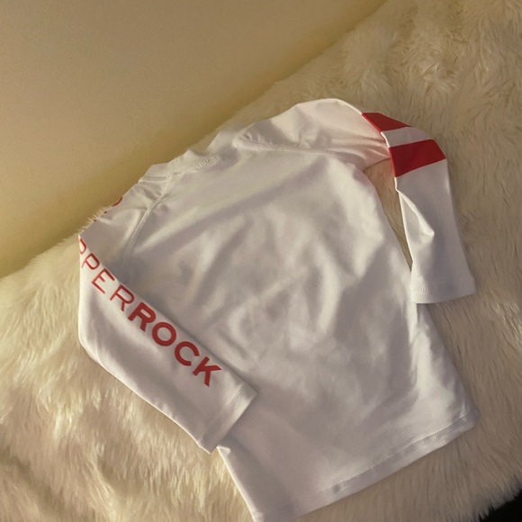 🌼Snapper Rock Lobster Rashguard Top Size 6-9 Months White & Red - Picture 5 of 5
